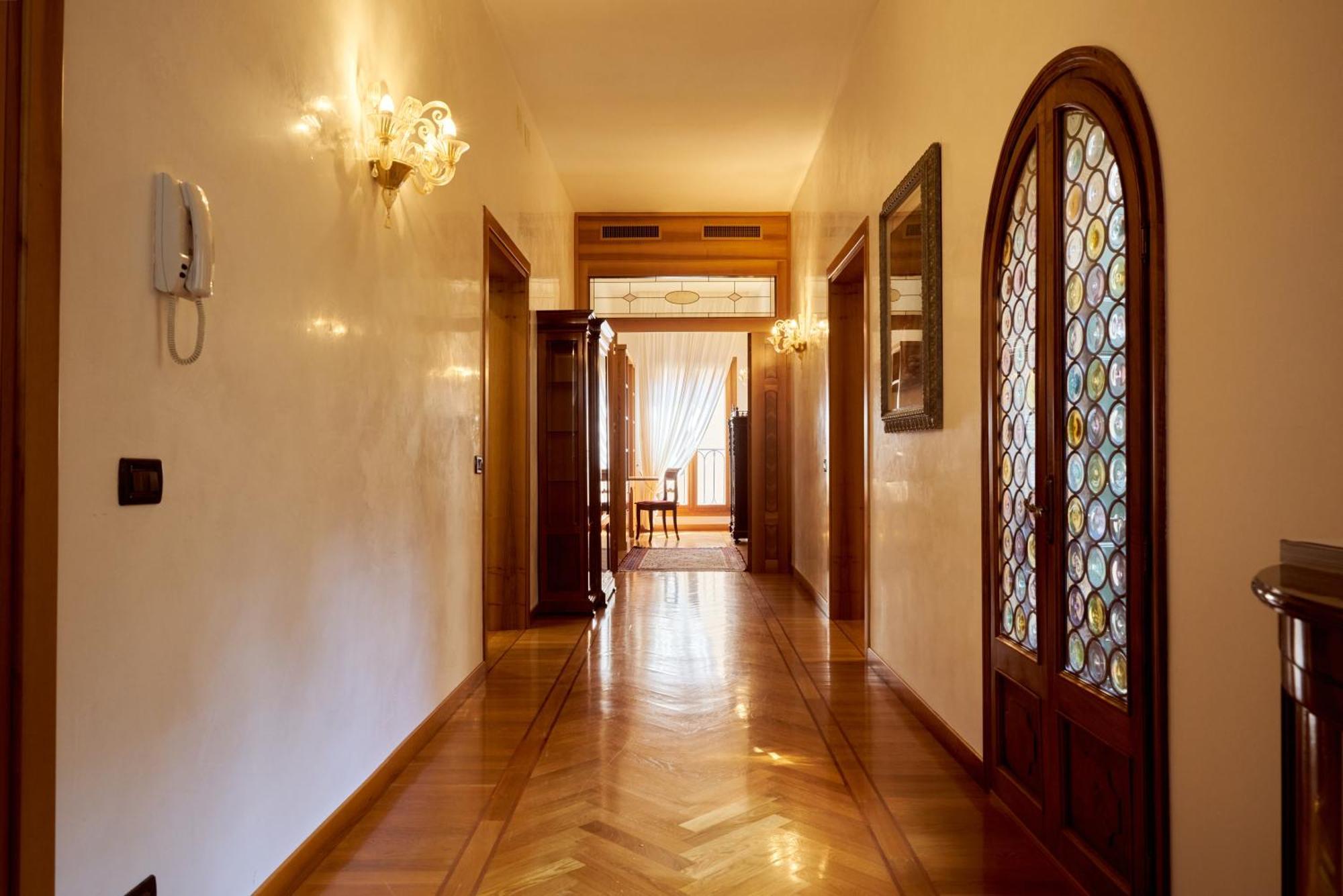 Nama Boutique Residence Veneza Exterior foto
